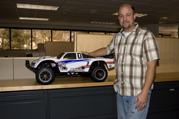 RC Car Action - RC Cars & Trucks | The 2.4GHz Baja 5T is in!