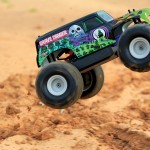 RC Car Action - RC Cars & Trucks | Traxxas 1/16 Grave Digger: NEW