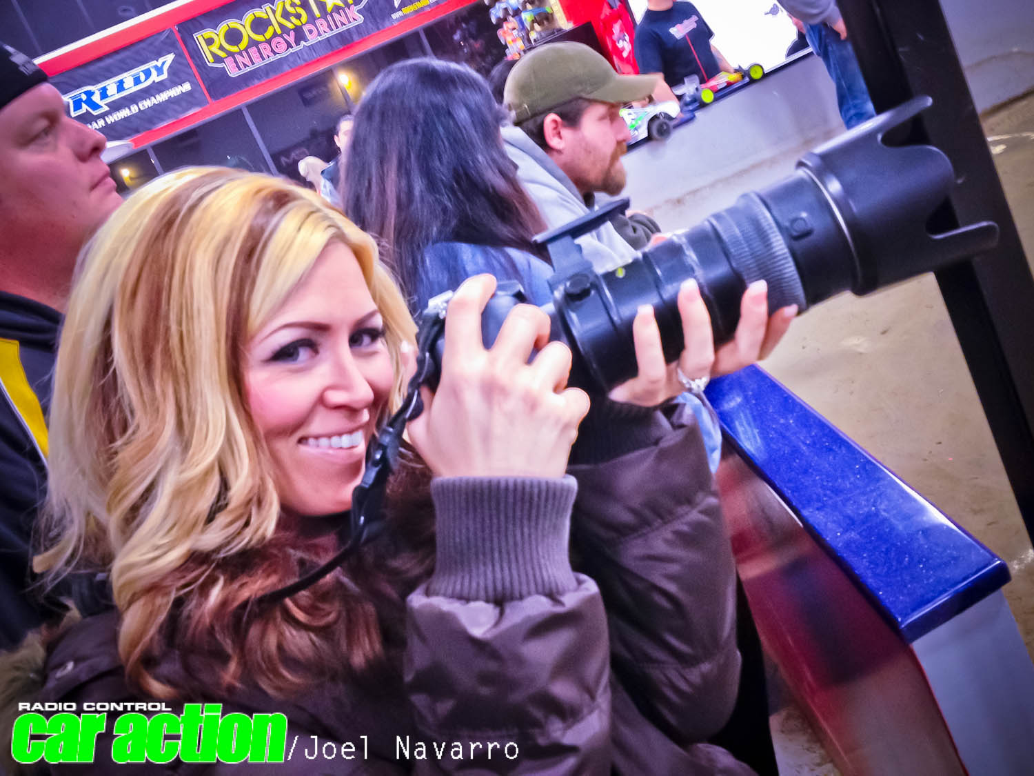 Ronda Drake confiscated my camera to do a little race coverage of her own.
