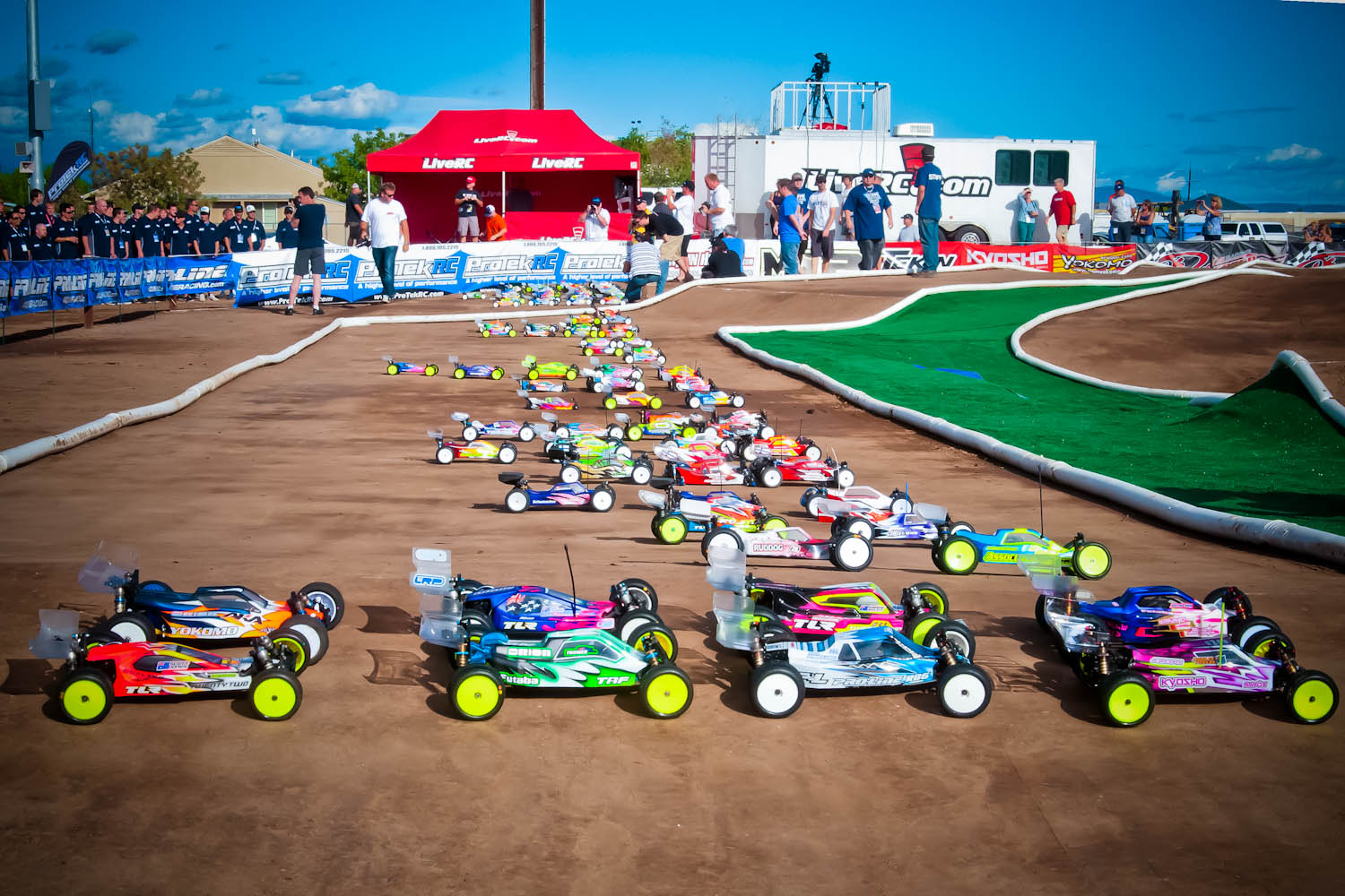 RC Car Action - RC Cars & Trucks | IFMAR 2013 Worlds
