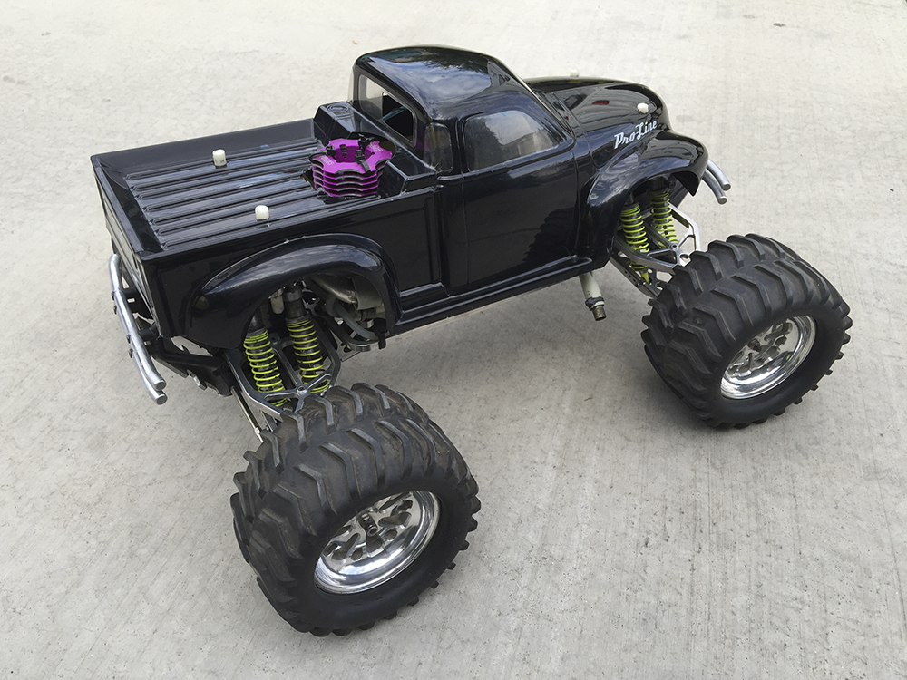 Traxxas T-Maxx, Supermaxx, monster truck,  Pro-Line Chevy body, Unlimited Engineering, OFNA, Reader's Ride