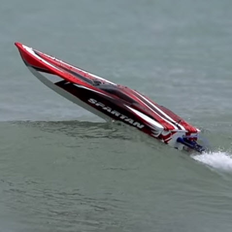 The Action Is Fast and Freezing In This Traxxas Spartan Clip