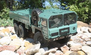 RC4WD’s Beast 6X6 Lives Up To Its Name [UNBOXED]