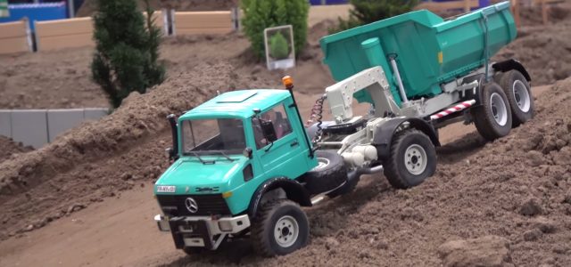Watch These Incredible Scale Construction Vehicles Do Real Work [VIDEOS]