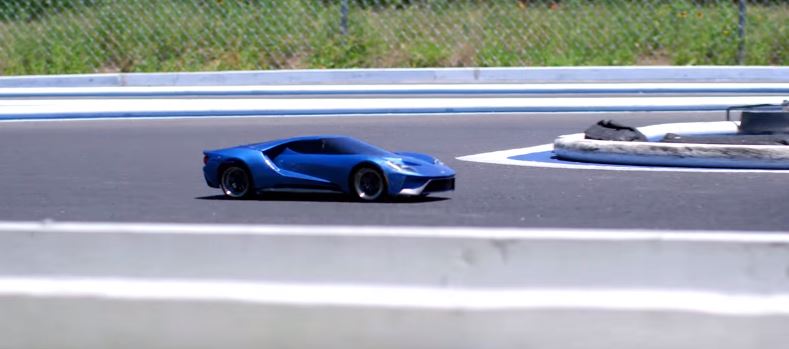 Traxxas 4-Tec 2.0 2017 Ford GT Track Session