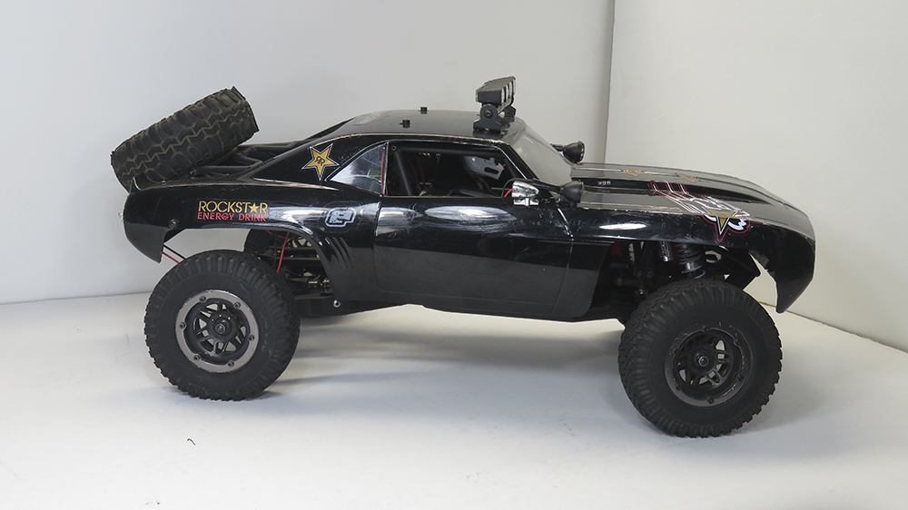 Vaterra Twin Hammers, Camaro RS, Axial SCX10, RC4WD