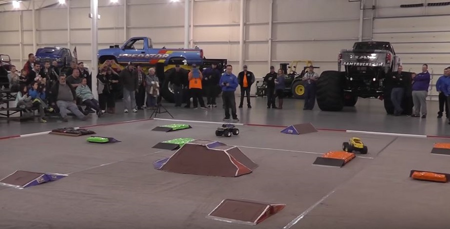 RC Car Action - RC Cars & Trucks | 2017 Monster Truck Hall of Fame Ceremony [VIDEO]