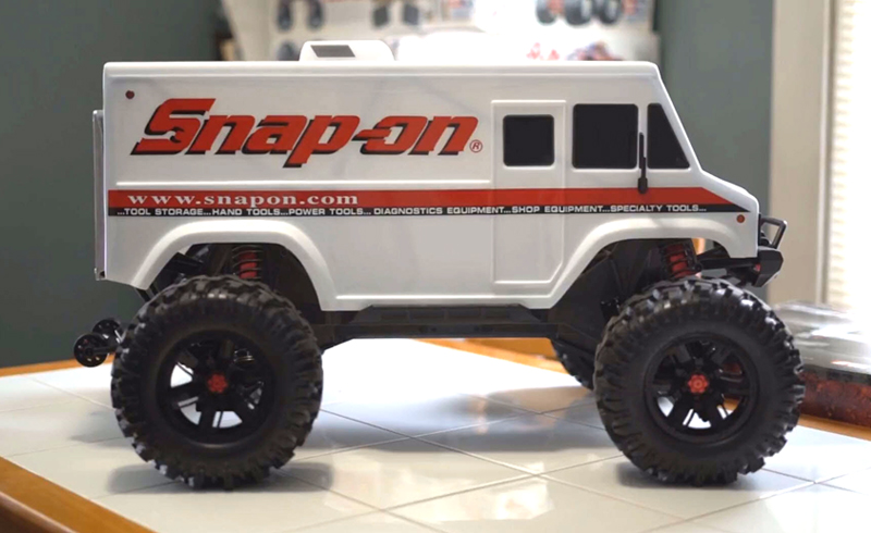 There's a Traxxas X-Maxx Snap-On VAN 