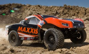 Losi RTR 22S Maxxis & K&N Themed 2wd Short Course Trucks [VIDEO]