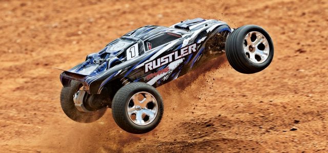 Traxxas Rustler Now Available In New Blue & Red Paint Schemes [VIDEO]