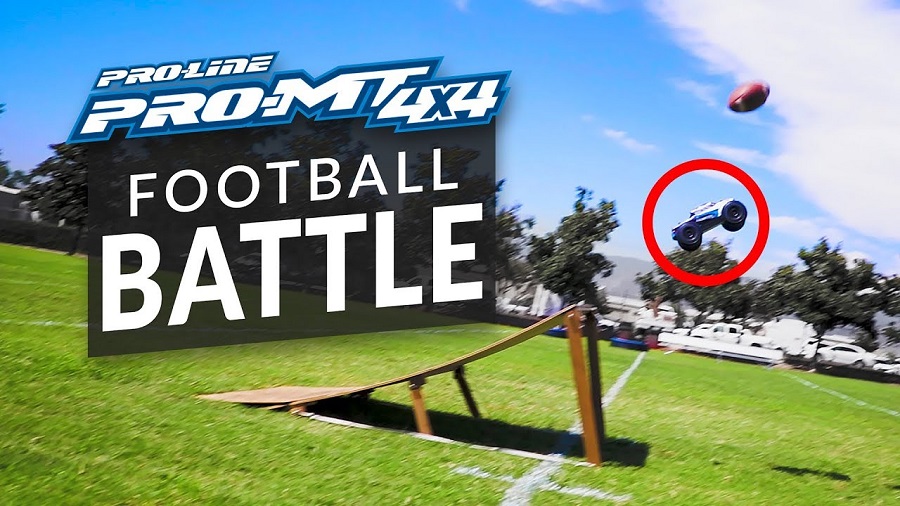 Football RC Battle With The Pro-Line PRO-MT 4x4