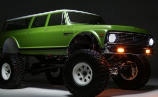 Vaterra 1972 Chevy Suburban Ascender-S RTR 1/10 4WD [VIDEO]