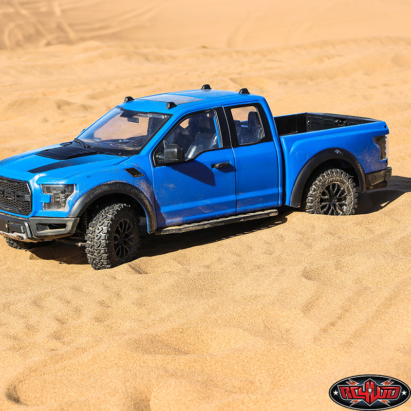 RC4WD Desert Runner With Blue Hero Hard Body Set