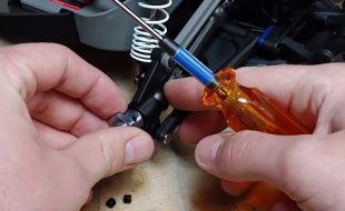 How To: Installing MIP 17mm Hex Adapters Into Traxxas Vehicles [VIDEO]
