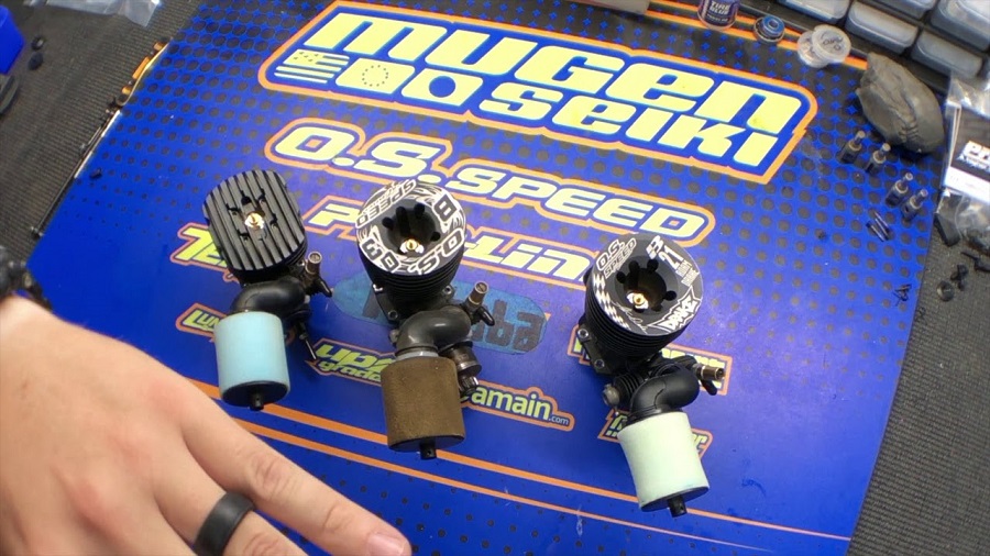 Mugen's Drake Compares The OS Speed B21AD & B2103 Engines
