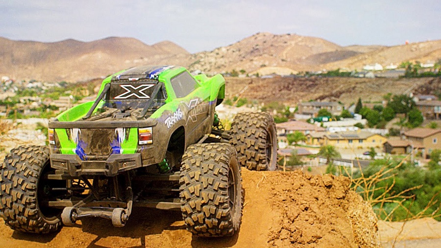 Ultimate 8s Monster Truck Fun With The Traxxas X-Maxx
