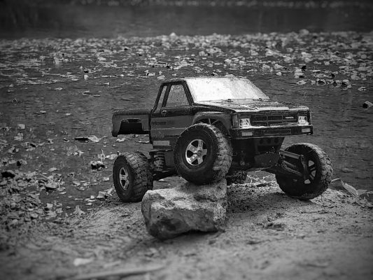 RC Car Action - RC Cars & Trucks | Independent Suspension Hilux