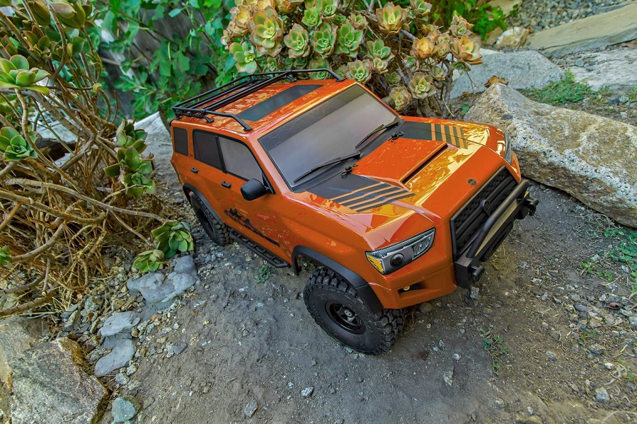 Element Enduro Trailrunner 4x4 RTR With Fire Body