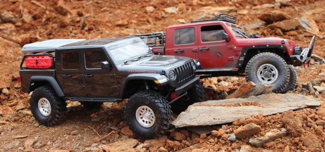 Double Trouble – A Close Up Look At A Pair Of Axial SCX10 III Jeep JT Gladiators