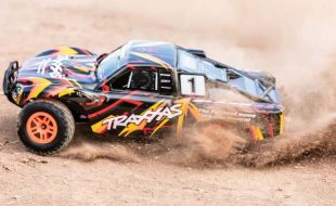 First Take – A First Timer’s Look  At The Traxxas Slash 4×4