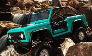 Axial 1/10 SCX10 III Early Ford Bronco 4WD RTR [VIDEO]