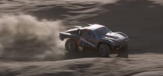 Desert Duel With The Traxxas Slash 4X4 VXL & Ultimate [VIDEO]