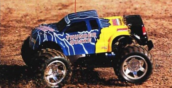 #TBT The Duratrax Thunder Quake nitro monster truck is reviewed in the April 2002 issue