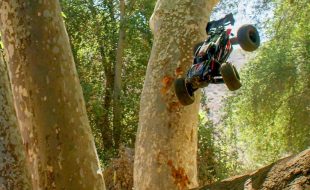 Dirt Jump Jungle With The Traxxas Sledge [VIDEO]
