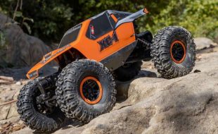 Axial RTR 1/24 AX24 XC-1 4WS Brushed Crawler [VIDEO]