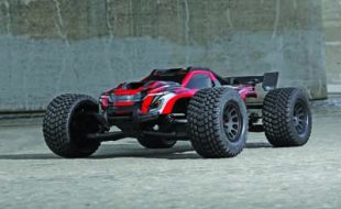 The Next Big Thing – Getting Down And Dirty With The All-New Traxxas XRT