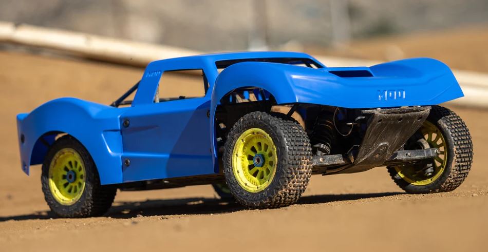 RC Car Action - RC Cars & Trucks | MOD Everlast Body For The Losi 5IVE-T 2.0 & 1.0 [VIDEO]