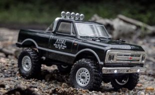 Axial RTR SCX24 1/24 1967 Chevrolet C10 4WD Brushed Truck [VIDEO]